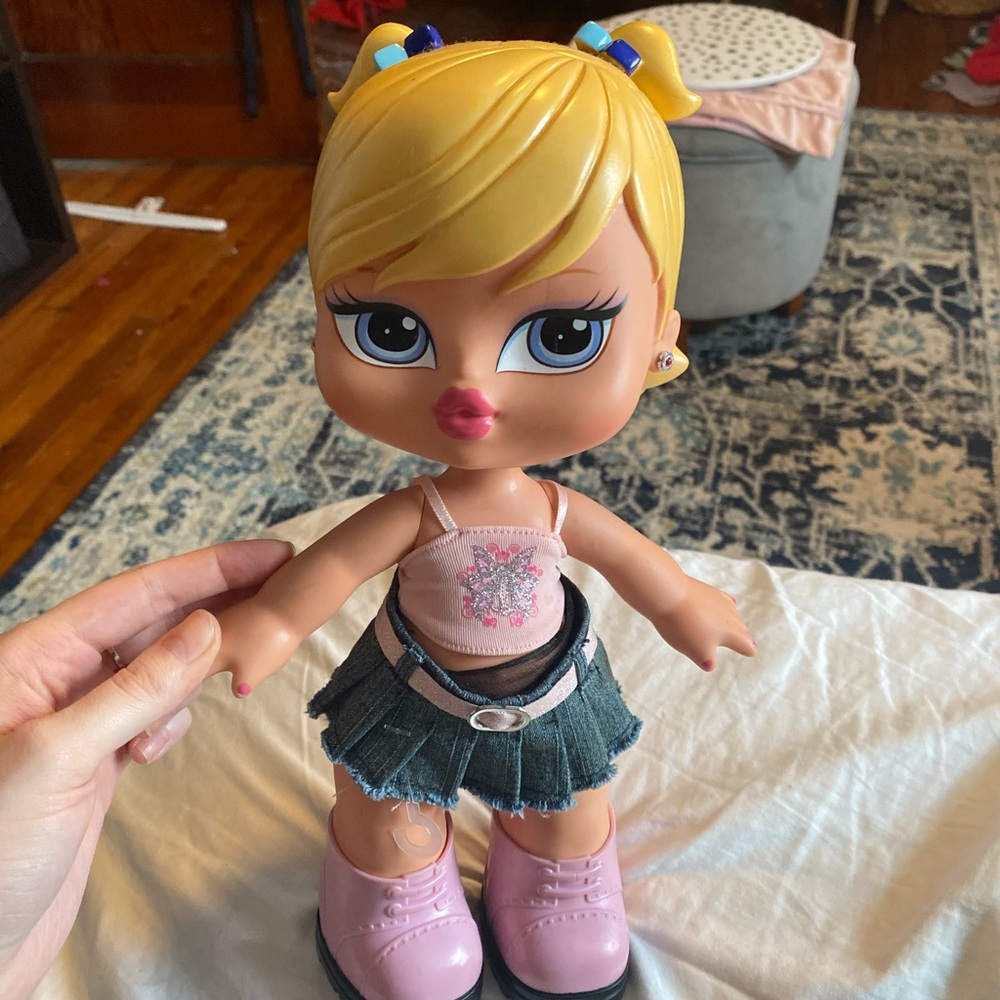 Big baby bratz doll, CHLOE!